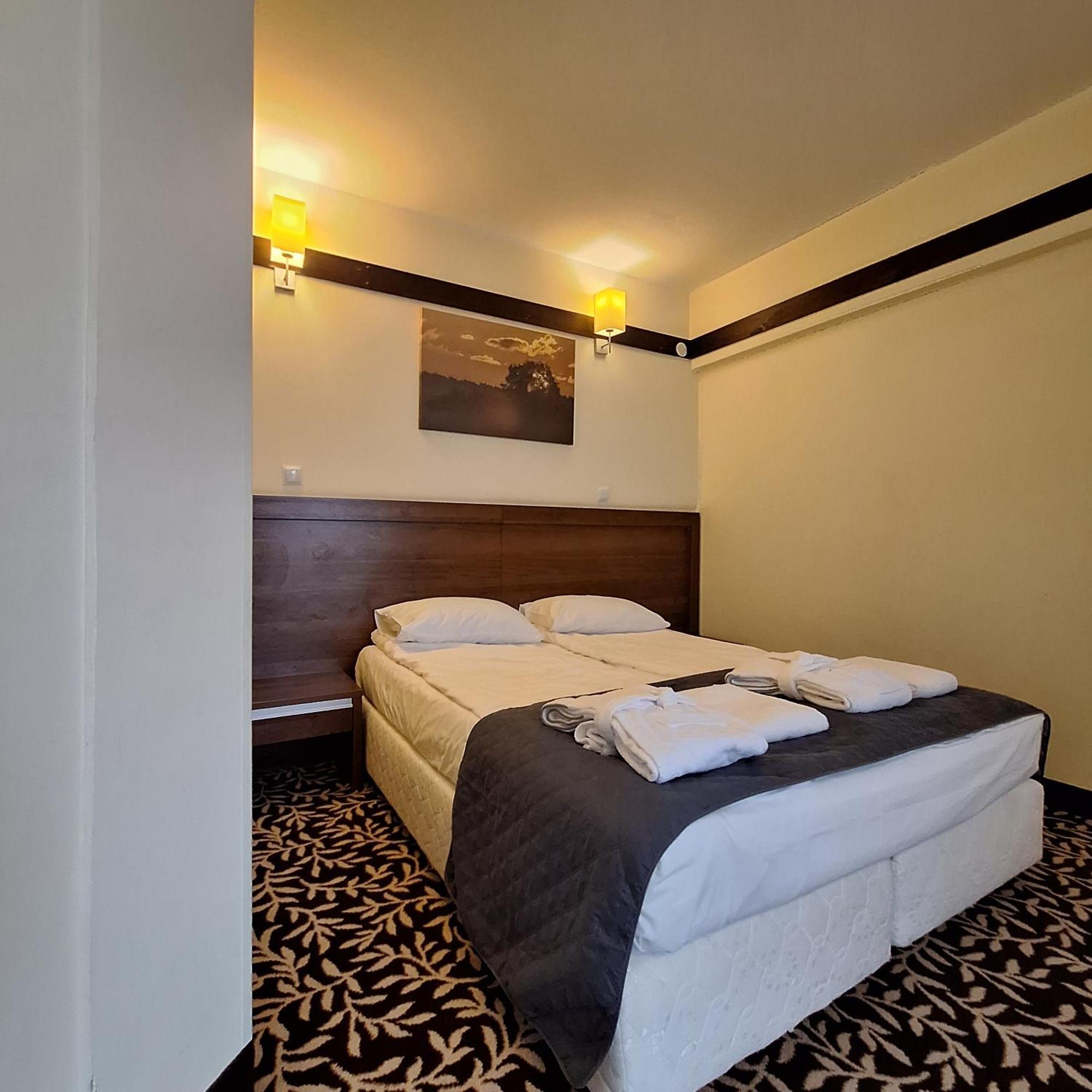 Hotel I Aquapark Olender Торунь Экстерьер фото
